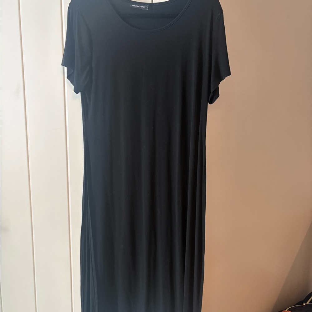 EmmyDeveaux Long T Shirt